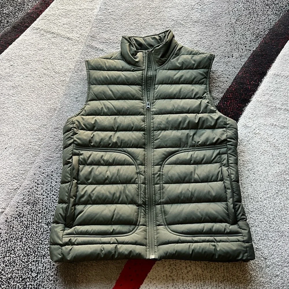 Banana Republic Olive Green Puffer Vest